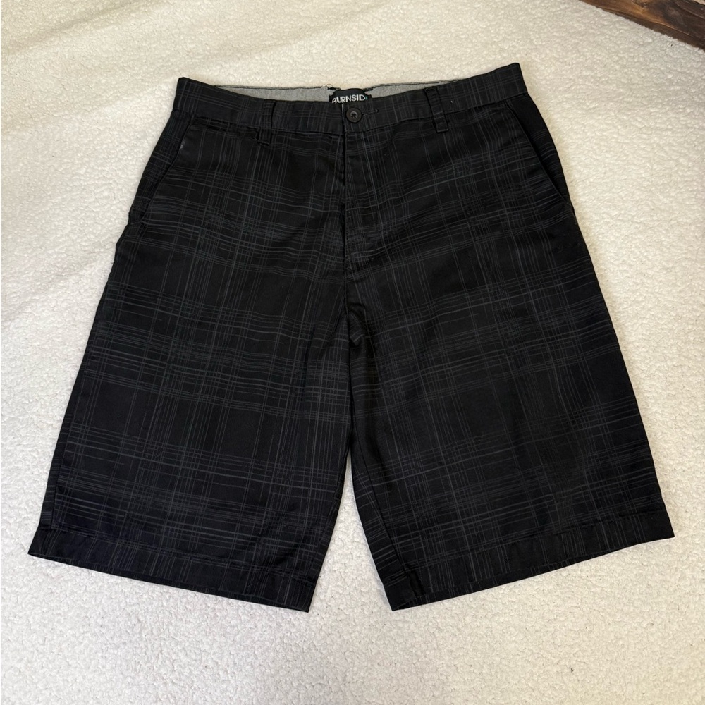 Burnside black and grey plaid shorts size 32
